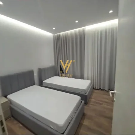 Tirane, jepet me qera apartament 1+1+Ballkon Kati 4, 105 m² 750 € (JORDAN MISJA)