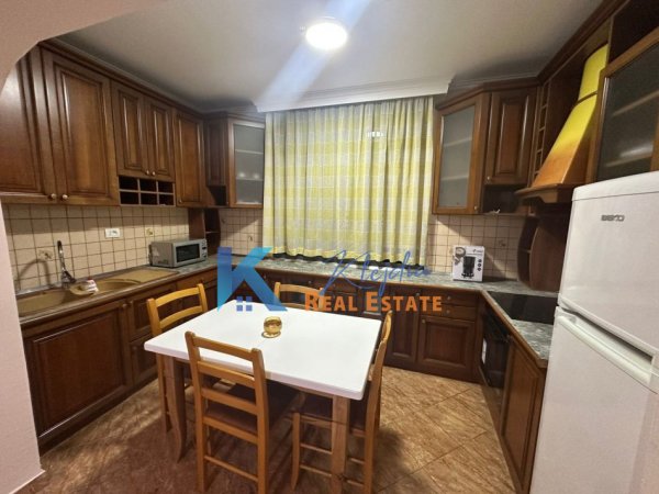 jap me qera apartament 2+1+Ballkon Kati 2, 81 m² 650 € (Fusha e Aviacionit, afer Konvikteve te Inxhinierise)