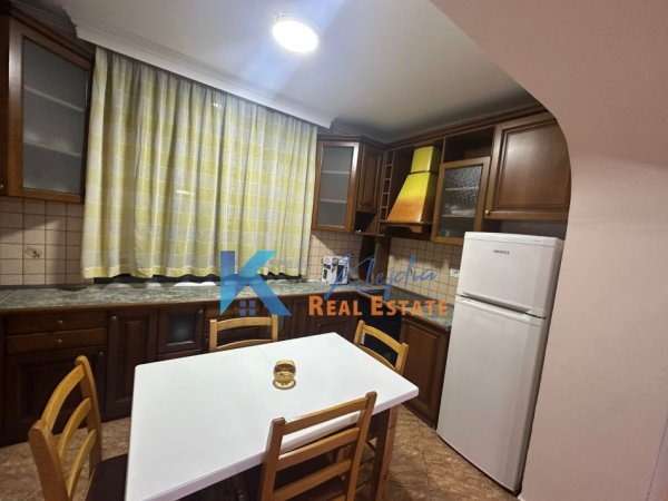 jap me qera apartament 2+1+Ballkon Kati 2, 81 m² 650 € (Fusha e Aviacionit, afer Konvikteve te Inxhinierise)