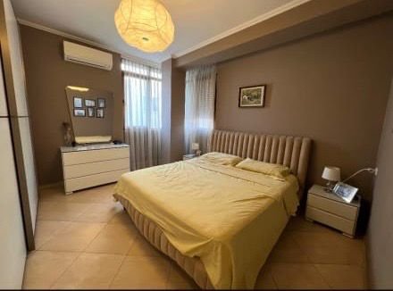 Tirane, jepet me qera apartament 2+1 , 117 m² 600 € (KODRA E DIELLIT)