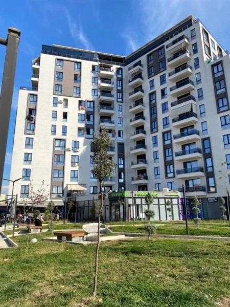 Tirane, shitet apartament 1+1 , 80 m² 126.500 € (fusha aviacionit)
