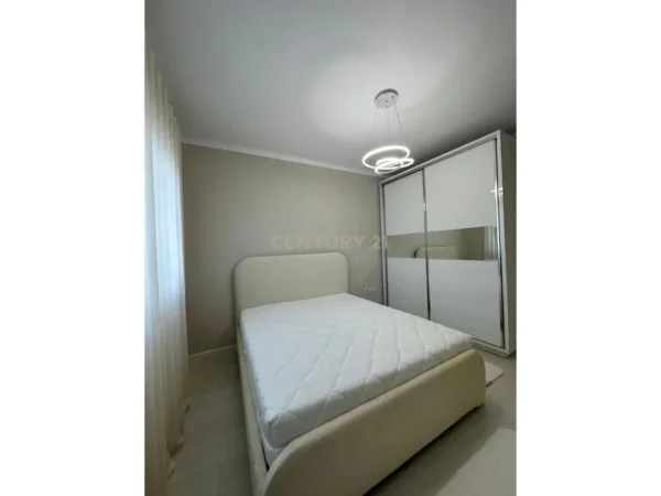 Tirane, shitet apartament 2+1+Aneks+Ballkon Kati 8, 97 m² 155.000 € (Misto Mame)