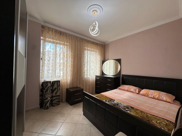 Tirane, jepet me qera apartament 1+1 Kati 3, 60 m² 450 € 