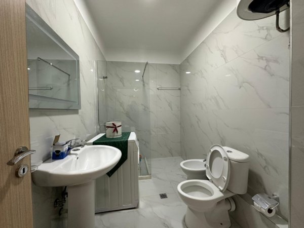 Tirane, jepet me qera apartament 1+1 Kati 3, 60 m² 450 € 