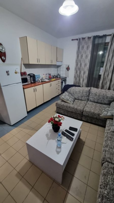Jepet me Qira Apartament 1+1, i mobiluar ne Porcelan me cmimin  400 €URO