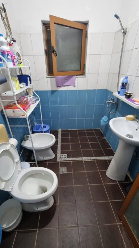 Jepet me Qira Apartament 1+1, i mobiluar ne Porcelan me cmimin  400 €URO
