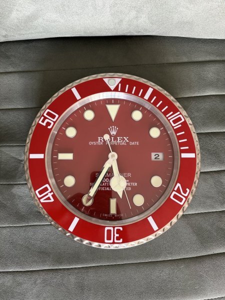 Tirane, shes SHITEN ORA MURI ROLEX DHE AUDEMARS PIGUET