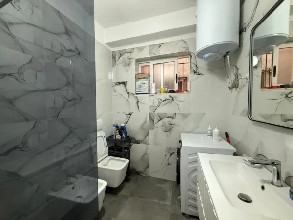 Tirane, shitet apartament 2+1 , 90 m² 150.000 € (prane universitetit europian)