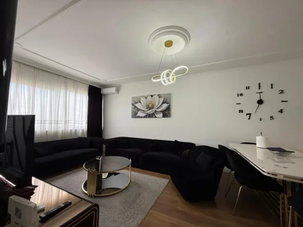 Tirane, shitet apartament 2+1 , 90 m² 150.000 € (prane universitetit europian)