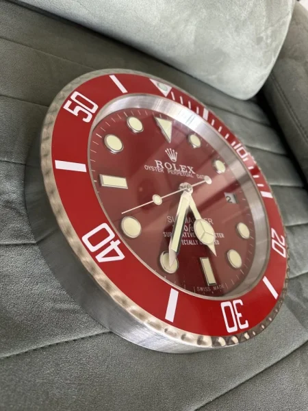 Tirane, shes SHITEN ORA MURI ROLEX DHE AUDEMARS PIGUET