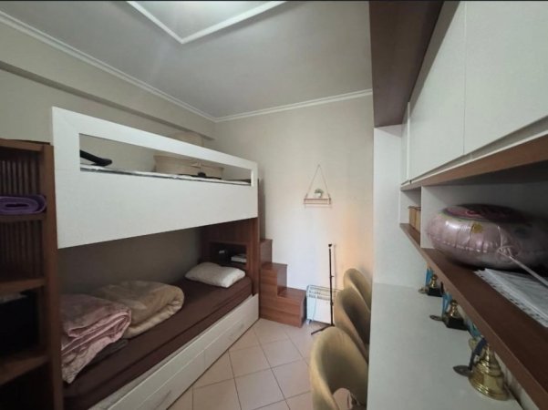 Tirane, jepet me qera 2+1 , 700 € (Kodra e Diellit, Rruga Bill Klinton)