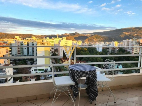 Vlore, shitet apartament 1+1+Ballkon Kati 9, 74 m² 118.000 € (VLORE)