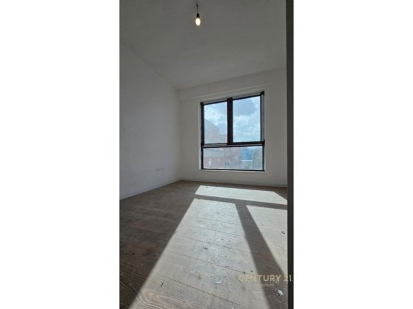 APARTAMENT 2+1+GARAZH, ME QIRA TEK MYSLYM SHYRI