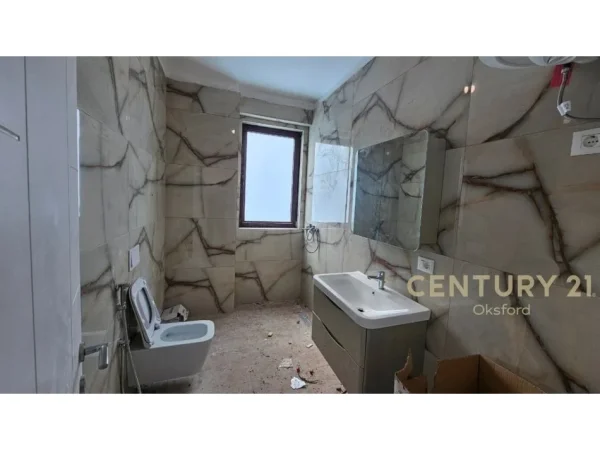 APARTAMENT 2+1+GARAZH, ME QIRA TEK MYSLYM SHYRI