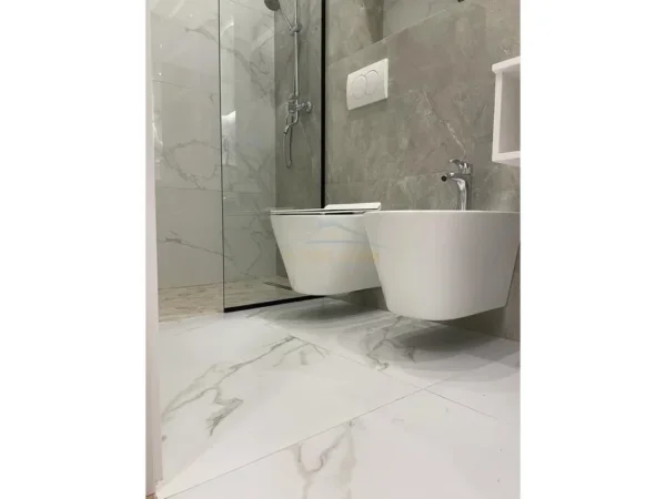 Tirane, jepet me qera apartament 1+1+Aneks+Ballkon Kati 3, 71 m² 900 € (RRUGA E KOSOVAREVE)