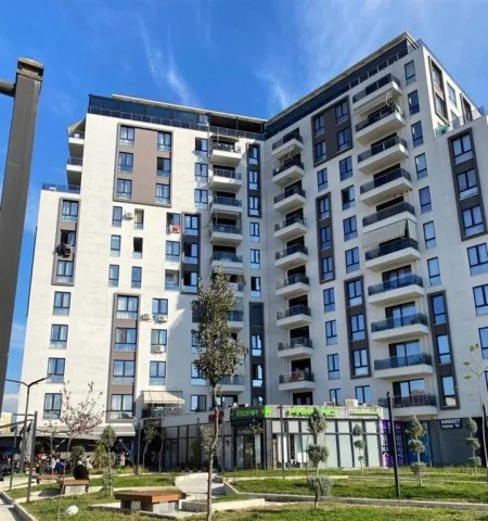 Tirane, shitet apartament 1+1 , 126 m² 202.000 € 