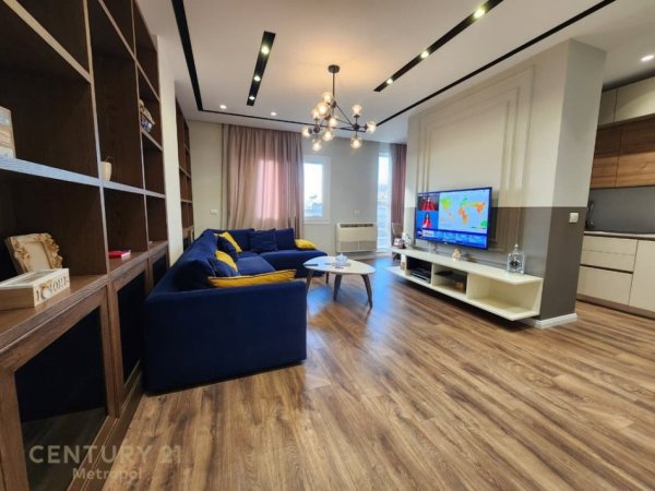 Tirane, jepet me qera apartament 3+1+Aneks+Ballkon Kati 11, 114 m² 1.600 € (Rr. Barrikadave)