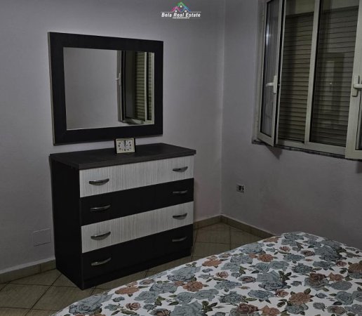Tirane, jepet me qera apartament 2+1 Kati 4, 67 m² 550 € (Rruga Ferit Xhajko)