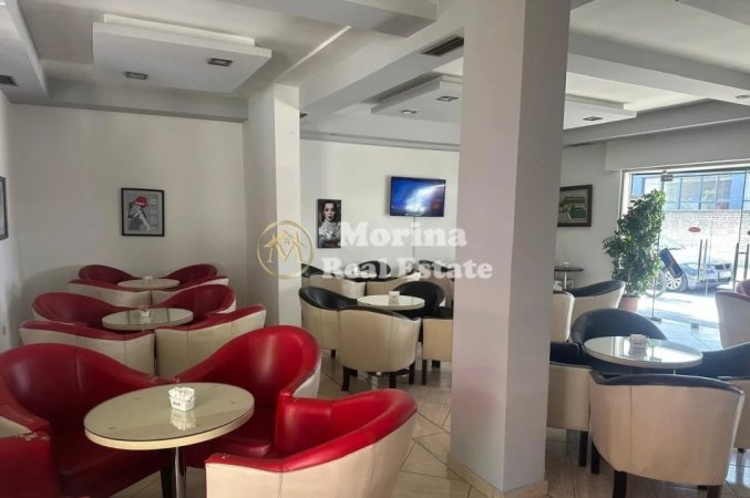Tirane, jepet me qera ambjent biznesi Kati 0, 100 m² 1.200 € (Don Bosko)