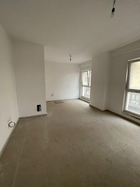 Tirane, shitet apartament 2+1 , 88 m² 145.360 € (Zogu i zi)