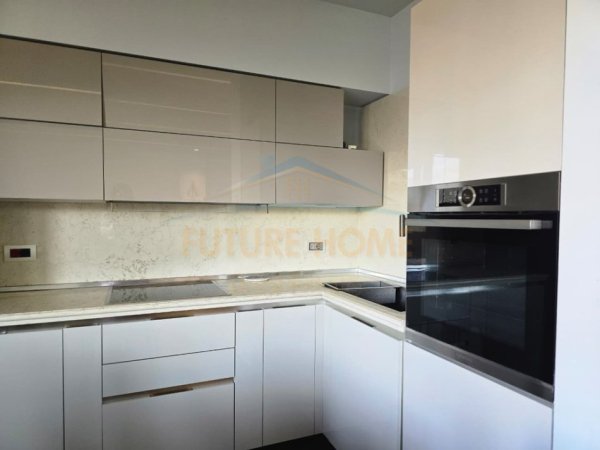 Tirane, shitet apartament 2+1+Aneks+Ballkon Kati 9, 190 m² (QENDER)