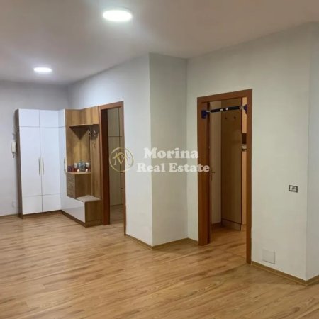 Tirane, jepet me qera apartament 2+1 Kati 3, 95 m² 550 € (Yzberisht)