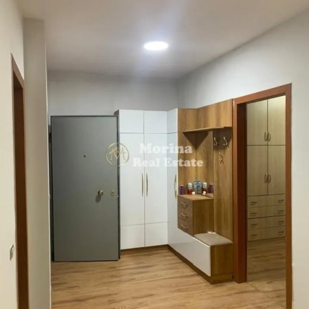Tirane, jepet me qera apartament 2+1 Kati 3, 95 m² 550 € (Yzberisht)