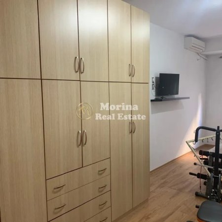Tirane, jepet me qera apartament 2+1 Kati 3, 95 m² 550 € (Yzberisht)