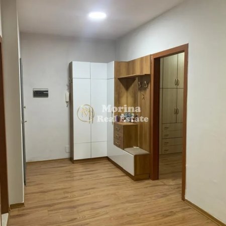 Tirane, jepet me qera apartament 2+1 Kati 3, 95 m² 550 € (Yzberisht)