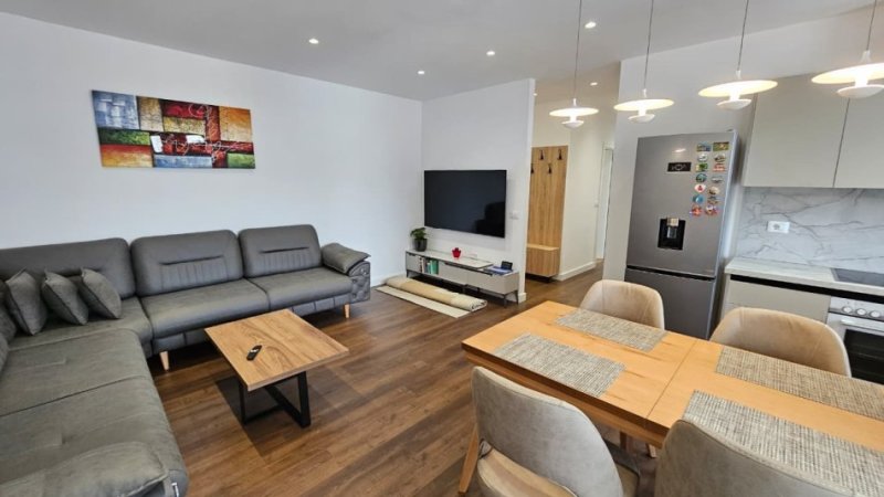 Tirane, jepet me qera apartament 2+1+Ballkon Kati 7, 110 m² 1.000 € (Rruga Mine Peza)