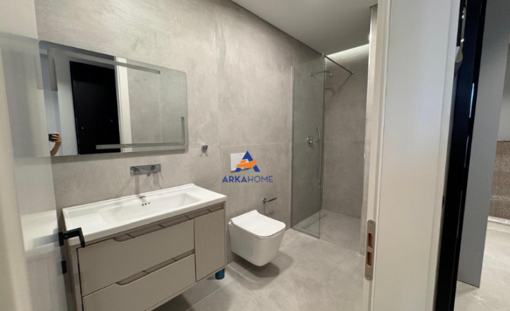 Tirane, jepet me qera garsonier 3+1 Kati 3, 128 m² 1.973 € (qender)