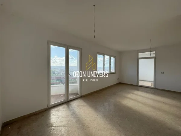 Tirane, shitet apartament 2+1+Ballkon Kati 2, 112 m² 133.920 € (Linzë)