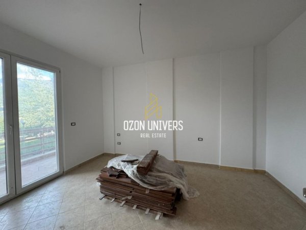 Tirane, shitet apartament 2+1+Ballkon Kati 2, 112 m² 133.920 € (Linzë)
