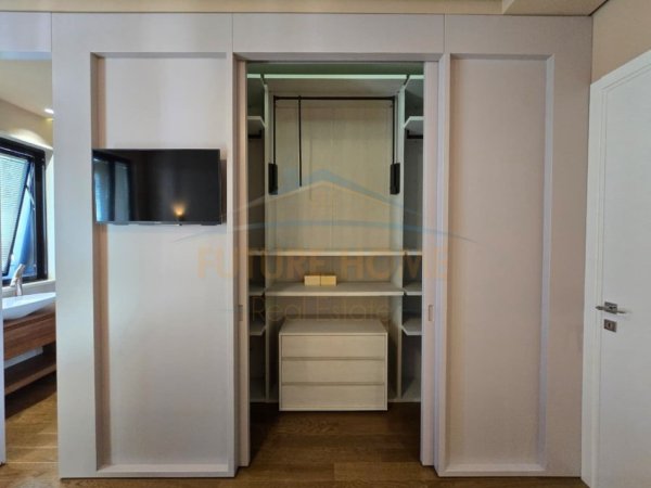 Tirane, shitet apartament 2+1 Kati 9, 190 m² (Rruga Kajo Karafili, Qender)