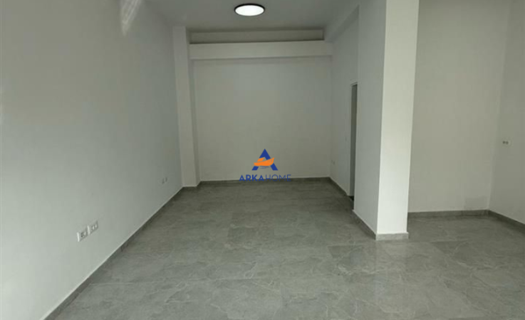 Tirane, shitet ambjent biznesi Kati -1, 50 m² 207.684 € (blloku)