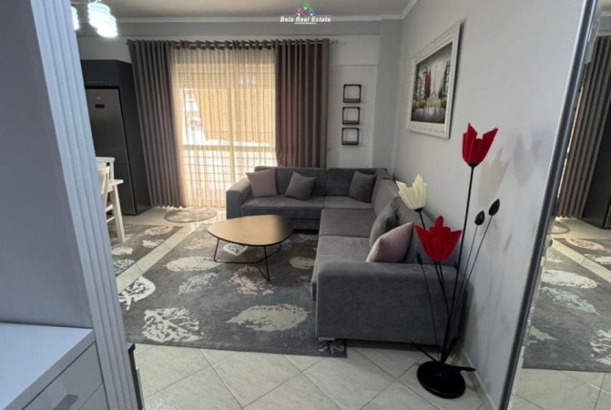 Tirane, jepet me qera apartament 1+1 Kati 5, 73 m² 600 € (Rruga Don Bosco)