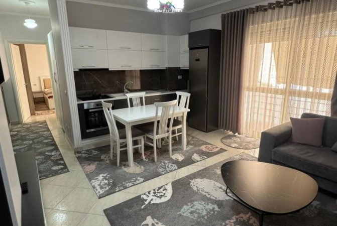 Tirane, jepet me qera apartament 1+1 Kati 5, 73 m² 600 € (Rruga Don Bosco)