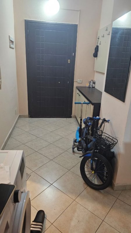 Tirane, shitet apartament 1+1 Kati 3, 108.000 € 