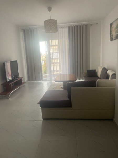 Tirane, jepet me qera apartament 1+1+Ballkon Kati 3, 75 m² 500 € (DON BOSKO)