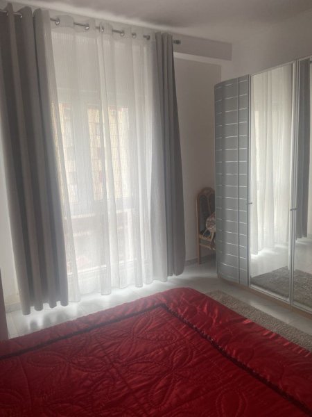 Tirane, jepet me qera apartament 1+1+Ballkon Kati 3, 75 m² 500 € (DON BOSKO)