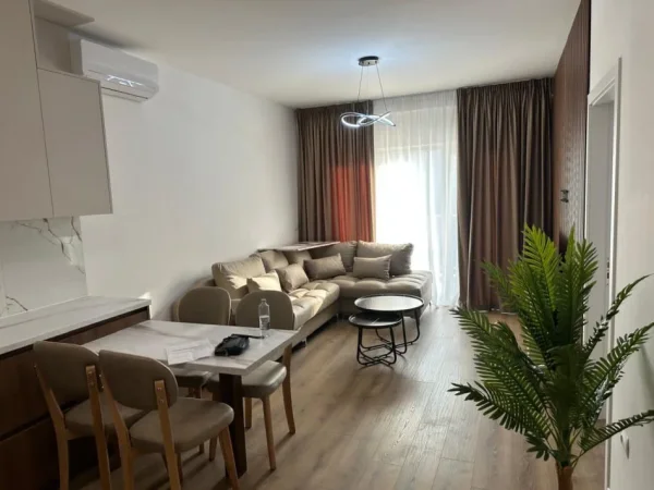 Tirane, jepet me qera apartament 2+1 Kati 8, 80 m² 1.000 € (zogu i zi)