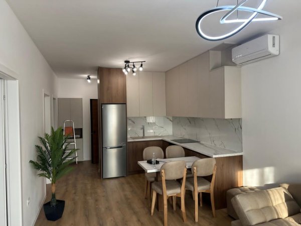 Tirane, jepet me qera apartament 2+1 Kati 8, 80 m² 1.000 € (zogu i zi)
