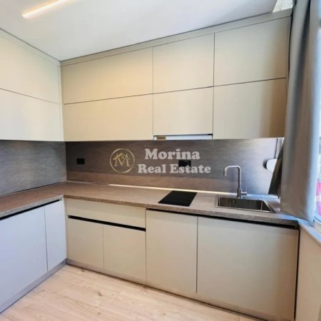 Tirane, jepet me qera garsonier 1+1 Kati 3, 112 m² 1.900 € (Pazari i Ri)