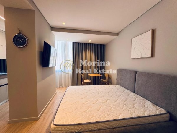 Tirane, jepet me qera garsonier 1+1 Kati 3, 112 m² 1.900 € (Pazari i Ri)