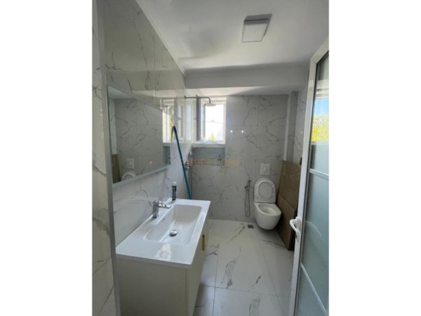 Tirane, shitet apartament 2+1+Ballkon Kati 4, 70 m² 138.000 € 