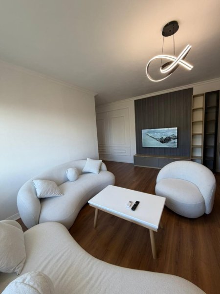 Durres, shitet apartament 2+1+Ballkon Kati 2, 110 m² 148.000 € (SHKEMB KAVAJE)