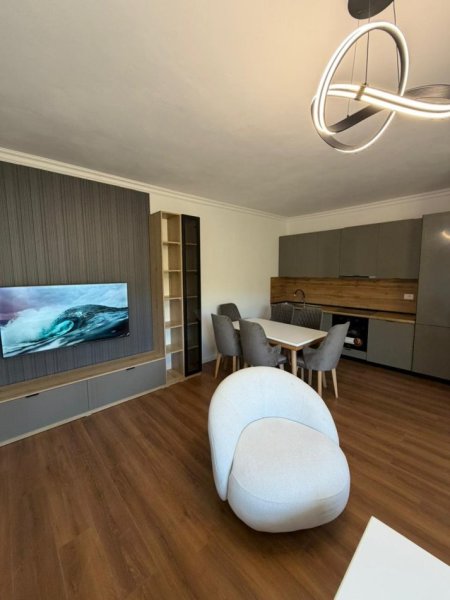Durres, shitet apartament 2+1+Ballkon Kati 2, 110 m² 148.000 € (SHKEMB KAVAJE)