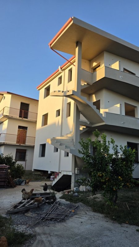 Lushnje, shitet Vile 3 Katshe Kati 0, 510 m² 