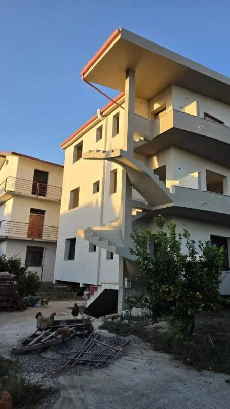 Lushnje, shitet Vile 3 Katshe Kati 0, 510 m² 