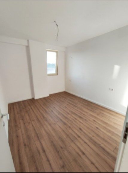 Tirane, shitet apartament 1+1+Ballkon Kati 4, 63 m² 80.340 € (Fresk)
